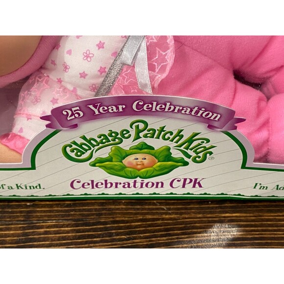 Cabbage Patch Kids Celebration 25 Years Sandra Elizabeth Pink Baby Brand New Box - Picture 4 of 8